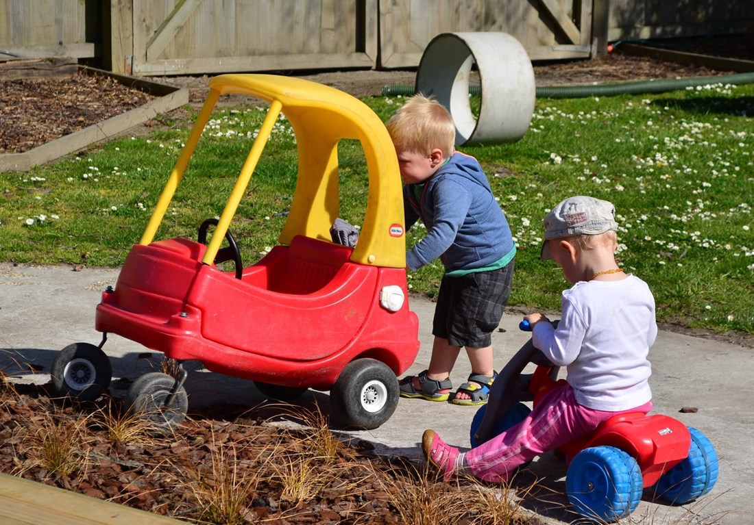 Kiwi Kids Preschool in Halswell offer a great teaching and leaning daycare centre for children aged from 3 months to 2 years old in Christchurch